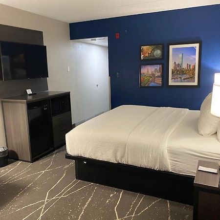 Comfort Inn Boston Милфорд Экстерьер фото