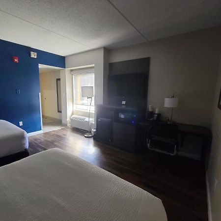 Comfort Inn Boston Милфорд Экстерьер фото