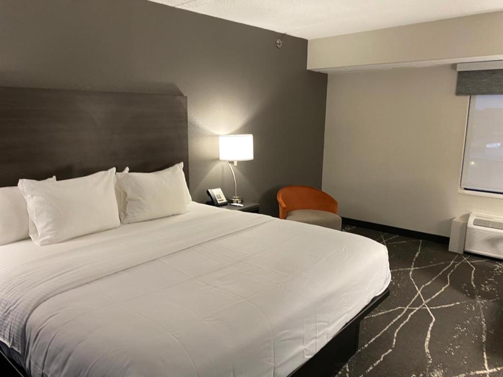 Comfort Inn Boston Милфорд Экстерьер фото